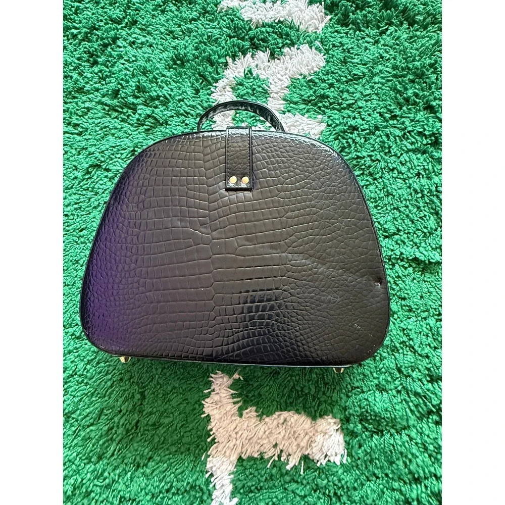 Unbranded Vanity Case Women Medium‎ Black Fair Croc Embossed Retro Train Bag